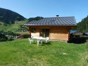 Chalet calme avec cheminÃ©e - 8 pers. - FR-1-886-54