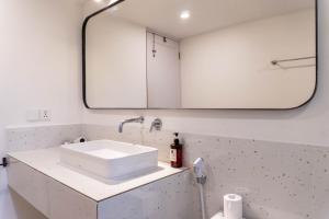 Luxury Tropical Loft in Heart of Berawa