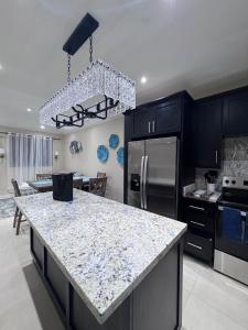 New 3BR Townhouse in Gated Aqueducts