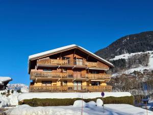 Appartement rénové, bel emplacement - 4 pers. - FR-1-886-124