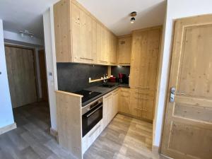Appartement moderne, central - 6 pers. - FR-1-886-106
