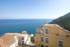 Starhost - CASA BETTINA enchanting seaview