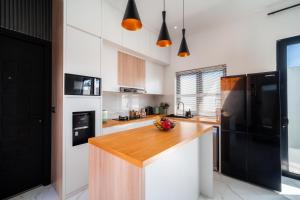 Villa Toograss close to Black Sand Beach