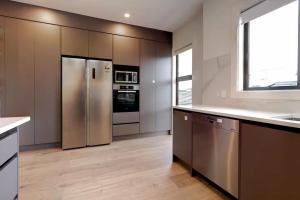 Comfortable & Convenient Townhouse in Auckland