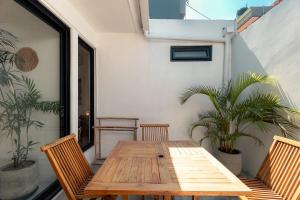 Stylish Private Villa with Pool in Central Seminyak