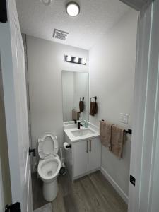 Cozy 2BR Suite Near NAIT , Wi-Fi and Kitchen