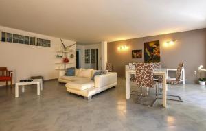 Amazing Home In Trappeto