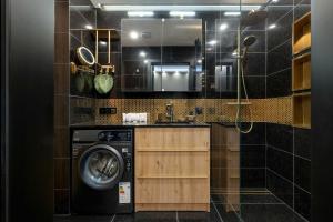 Stylowy Apartament z Parkingiem Podziemnym i Klimatyzacją na Bulwarach Szczecińskich by Noclegi Renters