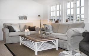 3 Bedroom Stunning Home In Skjern