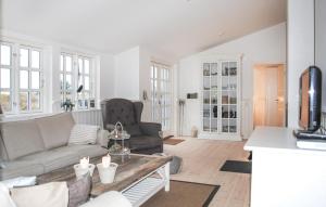 3 Bedroom Stunning Home In Skjern