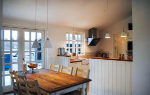 3 Bedroom Stunning Home In Skjern