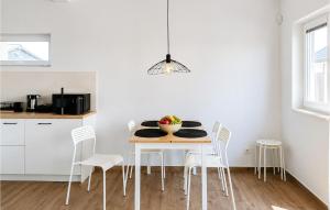 Awesome Home In Rowy With Wifi