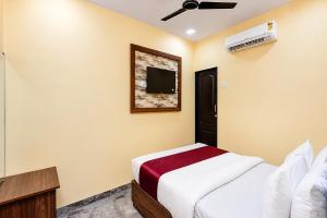 FabHotel Aai Om Residency
