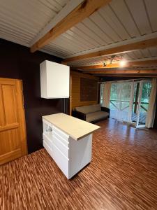Razna Lake House