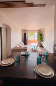 Apartment with Terrace, Sea View, swimming-pool & Sunset