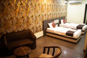 Aira Suites