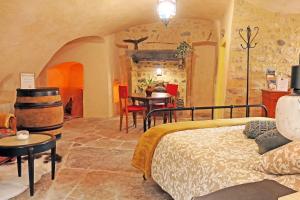 Gîte de Charme la Chadeleufade au pays des Couzes