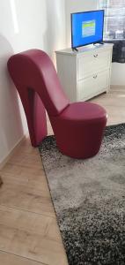 MD- FeWo, City, EG, Top in Preis- Leistung, Lage, Deluxe App mit 2 Schlafzimmer, Merkmale Qeensize Bett, Romantk DZ