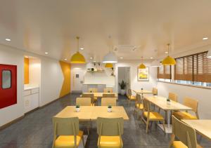 Bloom Hotel CMH Road Indiranagar