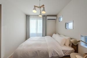 Nikyo Kaze 3 toilets, 2 bathrooms 4 minutes to the station villa in Osaka