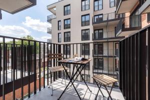 Beige Studios By the River in Szczecin with Balcony by Noclegi Renters