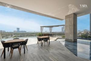 Vara Residences Apartment - The Metropole