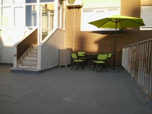 Zen Newton Apartment