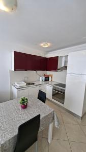 Split Terrace & Free Parking Studio