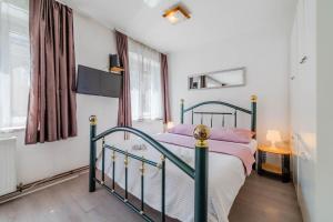 Charming Downtown Studio - Happy Rentals