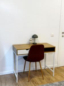 Stylish 3BR Apt with Living Room in Central Ghent