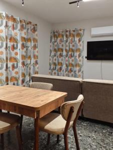 Parea Downtown Apartment - Central Spacious 3BR