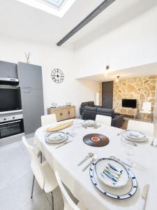 Charmant Appartement à NANS LES PINS