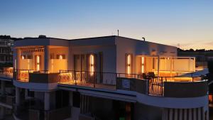 Manoli Luxury Rooms