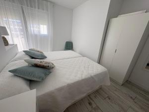 Spectacular beachside apartment with Wi-Fi