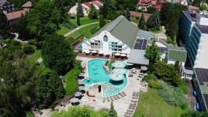 Hotel Carbona Thermal Spa
