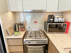 Magical Stay - Fountains & Burj View 2BR l 3 Beds