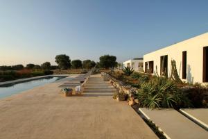 Exceptional mix of architecture, nature and luxury