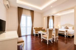 The Alley House 90 Trần Nhật Duật