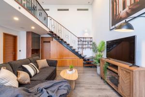 Luxury Pentstudio Westlake - Tay Ho, Ha Noi
