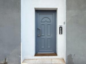 Elegante Apt, AC, 10 min to Duomo, M1 Turro