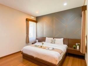 Spacious and Comfy 3BR 6 pax at Vimala Hills Villa By Travelio