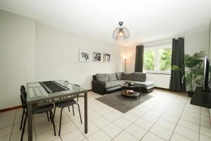 Apartment Central 10E 90qm Wi-Fi free Parking calm back house