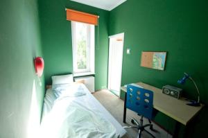 Jednoosobowy pokój w mieszkaniu 3 pokojowym