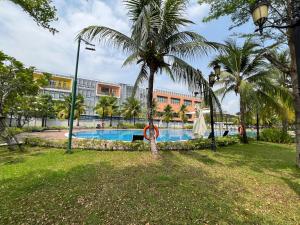 The Urban Hub Vinhomes Grand Park
