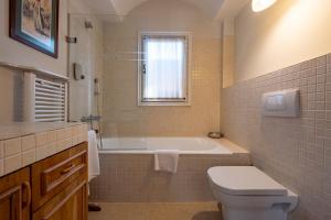 Sultanahmet House with Private Terrace & 3 Bathrooms