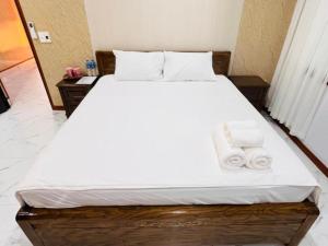 Ninh Binh Riverside Retreat