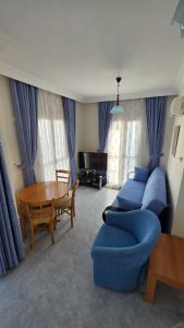 ESKe HOUSE