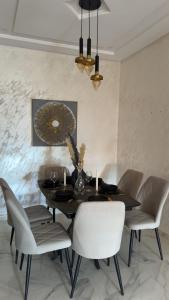 Chic, Modern & Bright Apartment