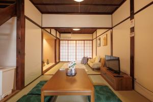 Entire Traditional House, Central Kanazawa ,Parking