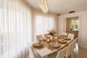 Villa Sabine: New Modern villa with Private pool